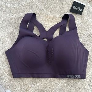 NWT Victoria’s Secret sports bra